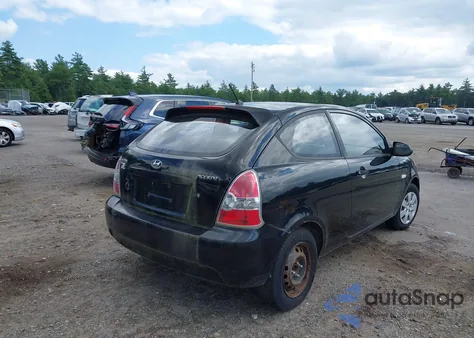 2009 Hyundai Accent Gs z USA, uszkodzony, nr VIN KMHCM36C39U142283
